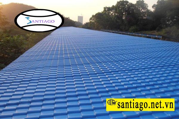 Công trình lợp ngói nhựa màu xanh