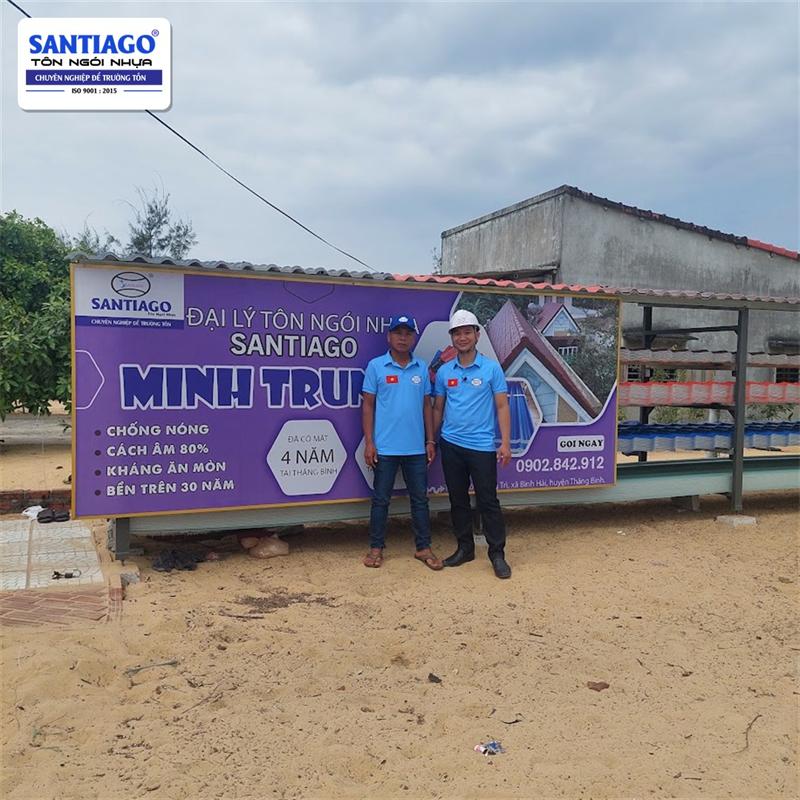 Biển hiệu đại lý tôn ngói nhựa Santiago