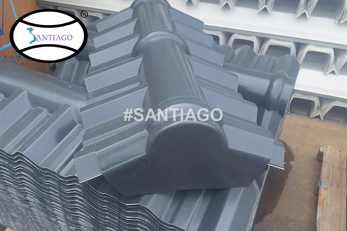 Tấm úp nóc ngói nhựa màu xám xếp chồng