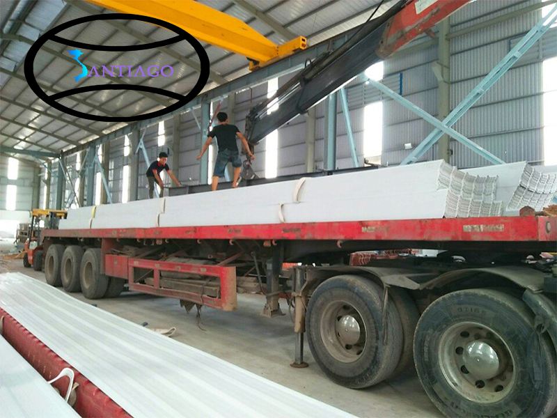 Vận chuyển tôn nhựa đến công trình