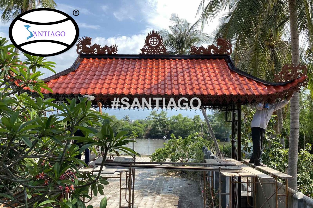 Công trình ở chùa tại Khánh Hòa lợp ngói nhựa đỏ có đầu đao