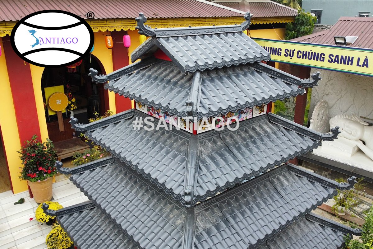 Miếu thờ ba tầng mái lợp ngói nhựa xám