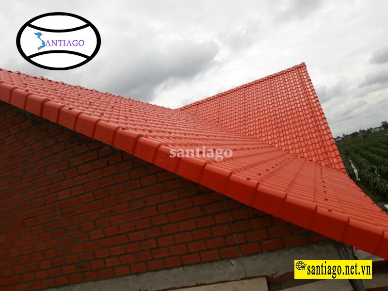 ngói nhựa santiago màu đỏ ngói