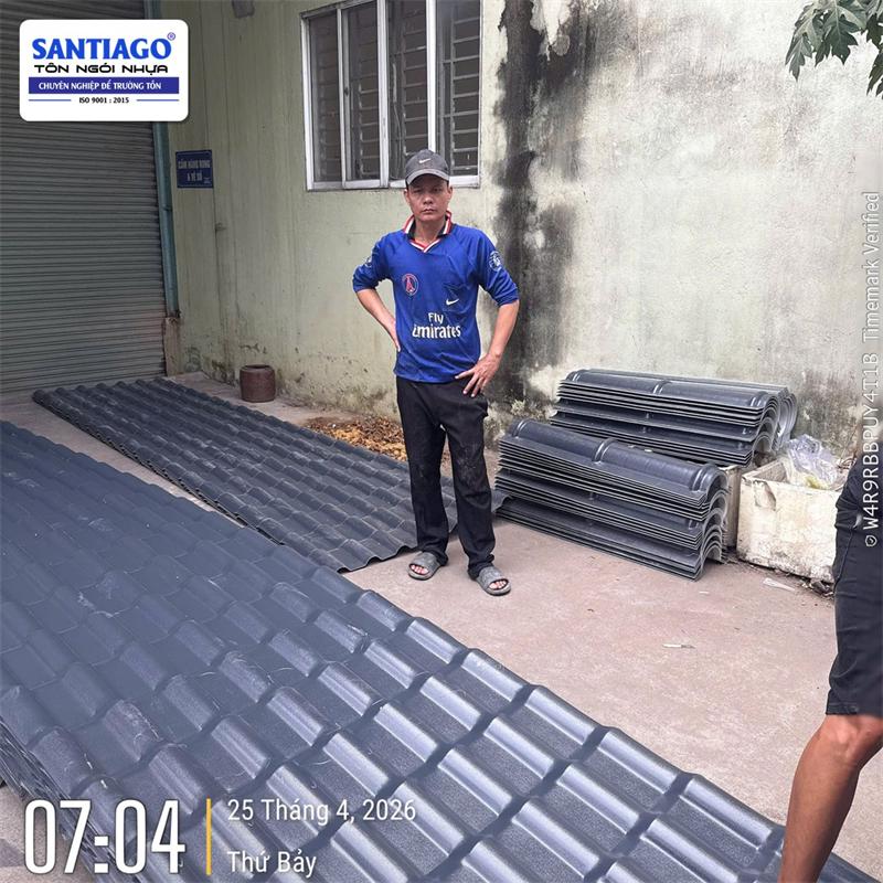 Ngói nhựa màu xám Santiago giao tới công trình