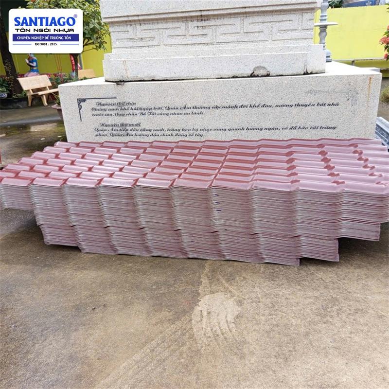 Ngói nhựa Santiago giao tới công trình