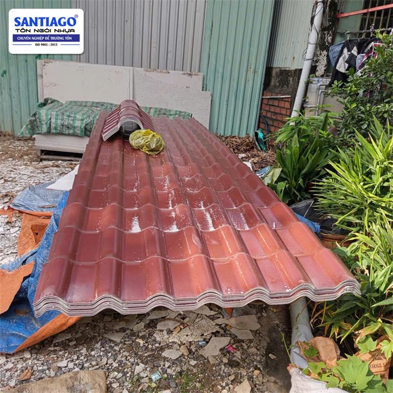 Ngói nhựa Santiago giao tới công trình