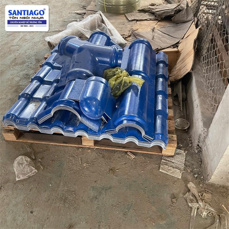 Ngói nhựa Santiago giao tới công trình