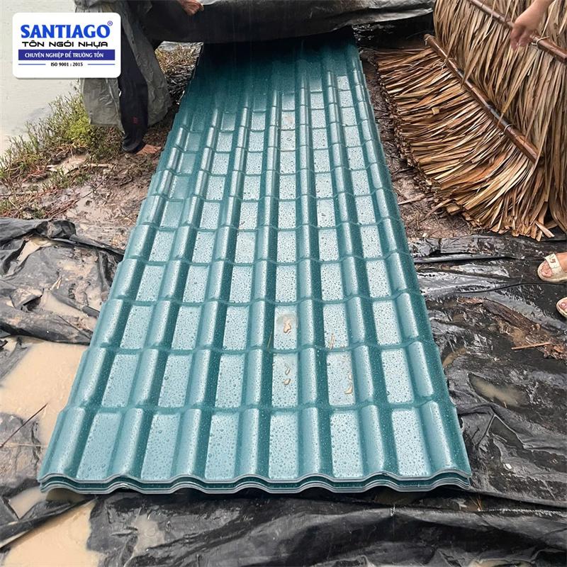 Ngói nhựa Santiago giao tới công trình