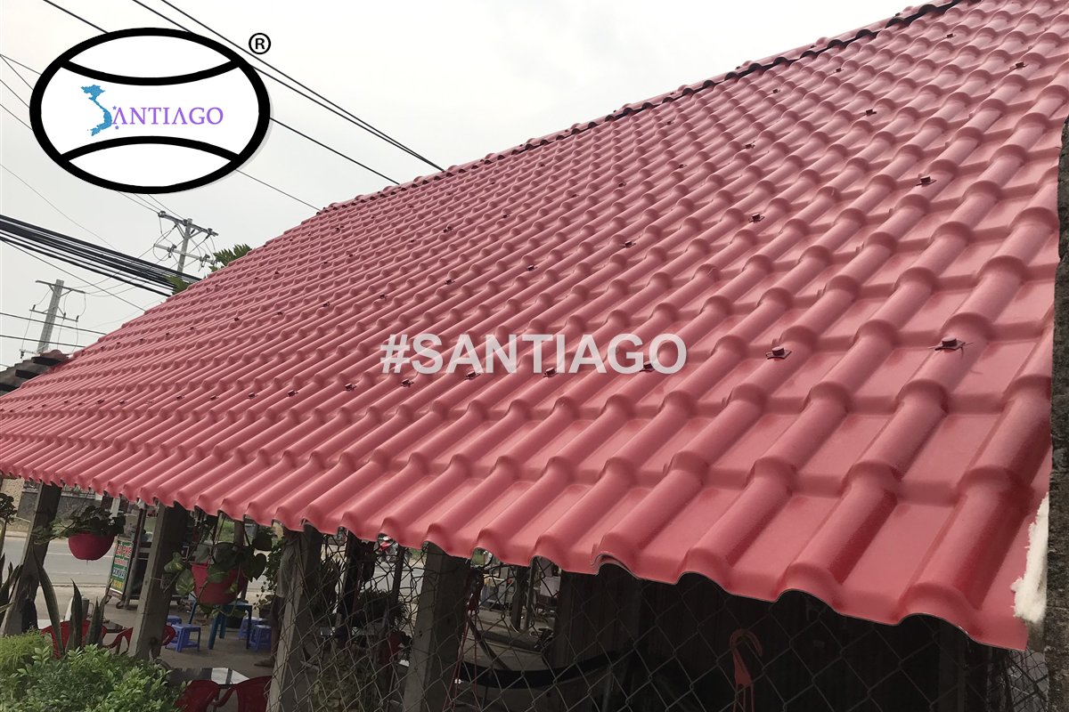 Mái nhà lợp tôn nhựa giả ngói Santiago màu đỏ