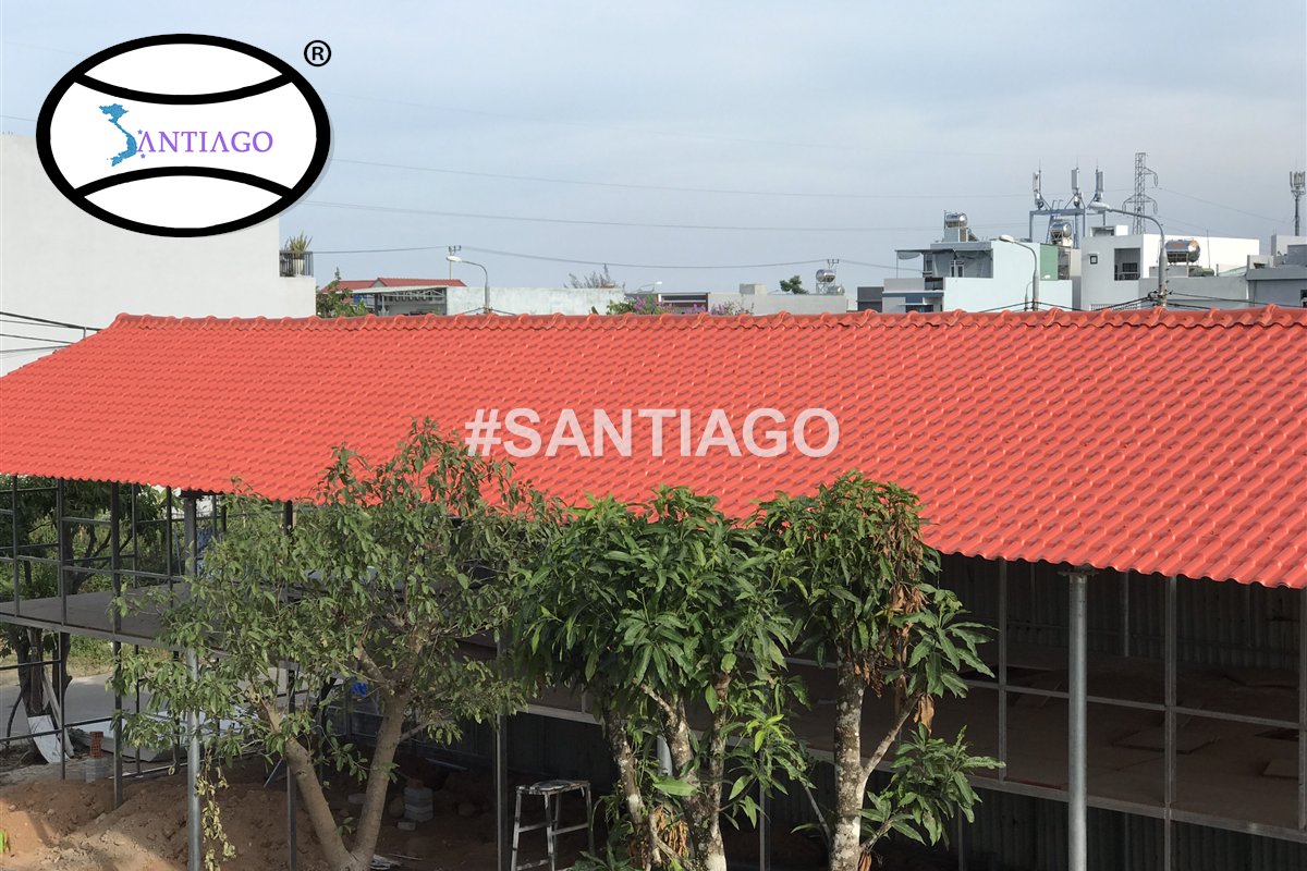 Mái nhà lợp ngói nhựa Santiago màu đỏ ngói tại Đà Nẵng