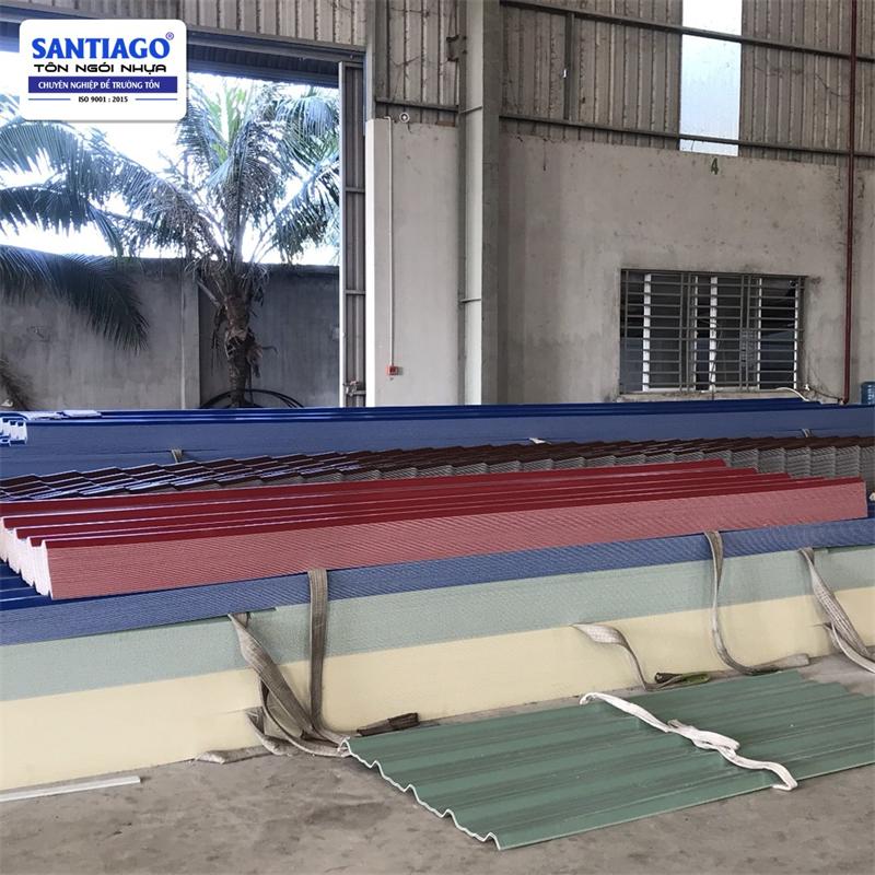 Công trình thực tế: mái tôn nhựa màu xanh dương