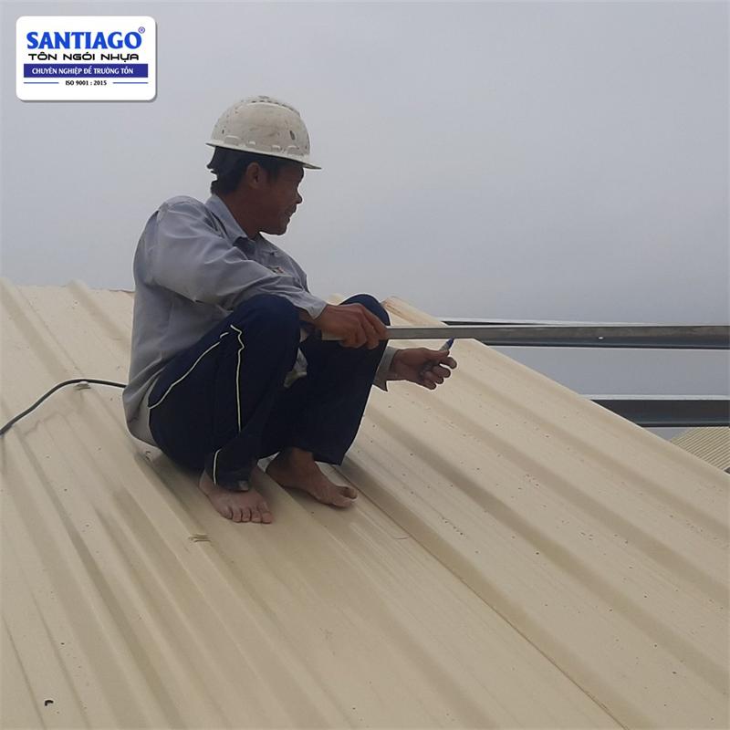 Công trình thực tế: mái tôn nhựa