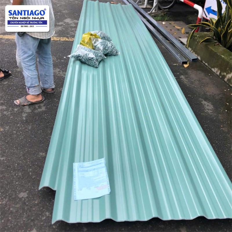 Tôn nhựa Santiago giao tới công trình
