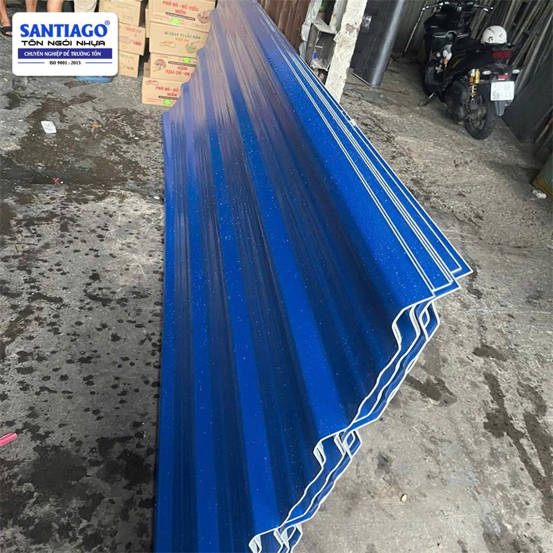 Tôn nhựa Santiago giao tới công trình