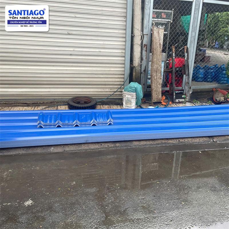 Tôn nhựa Santiago giao tới công trình