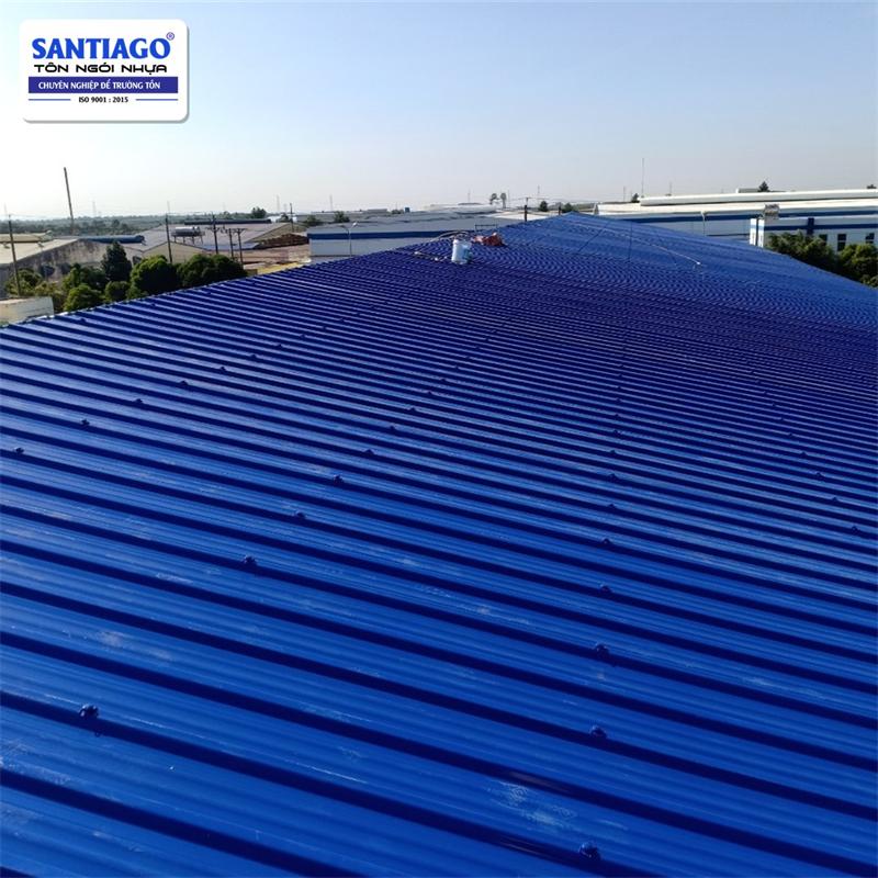 Tôn nhựa Santiago tại kho